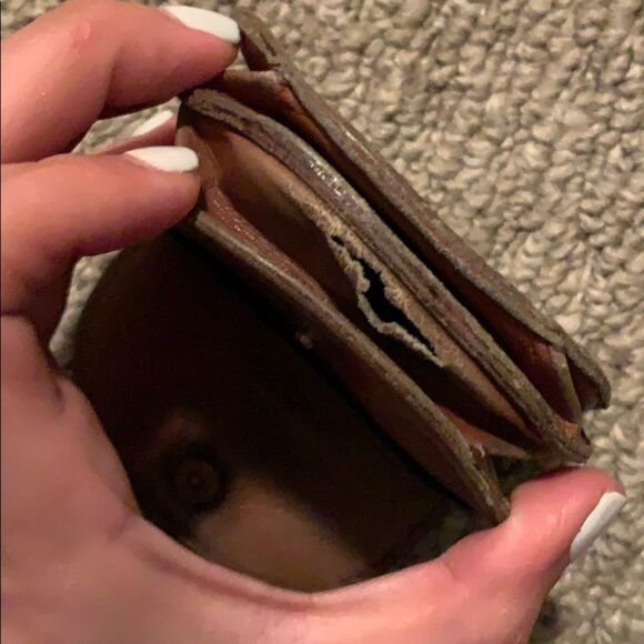 Louis Vuitton Small Wallet - Picture 2 of 9